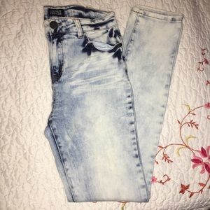 Acid Wash Jeans